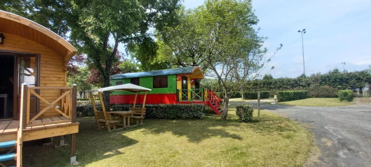 Camping Onlycamp Du Rouergue Villefranche-de-Rouergue Esterno foto