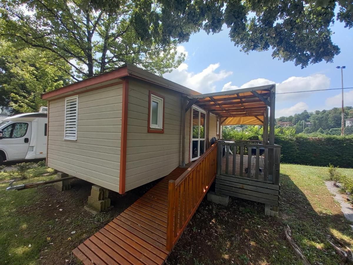 Camping Onlycamp Du Rouergue Villefranche-de-Rouergue Esterno foto